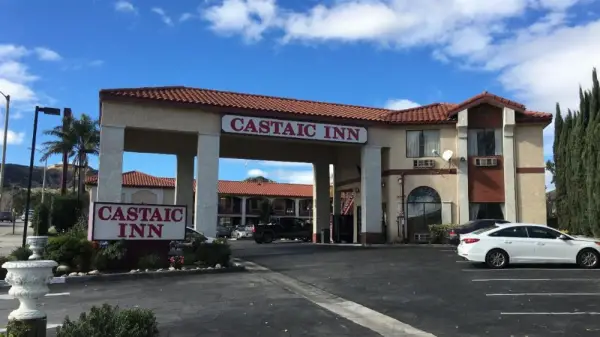 Castaic Inn Six Flags Valencia 7